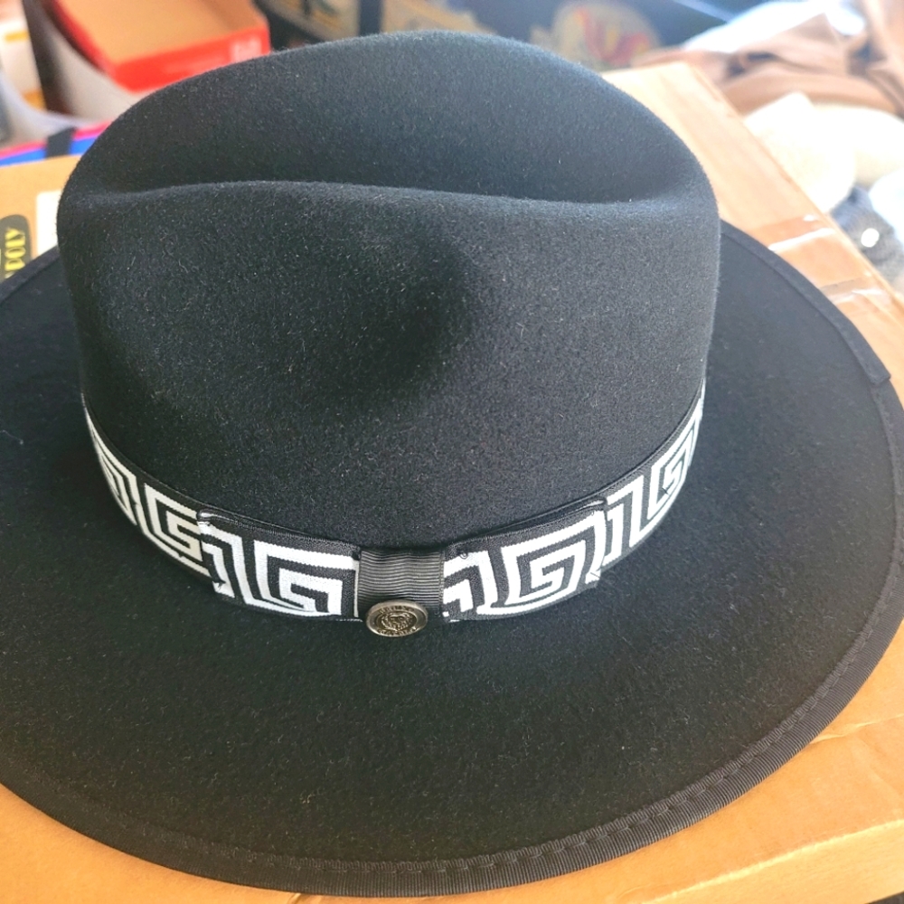 COPY - Bruno Capelo fedora hat